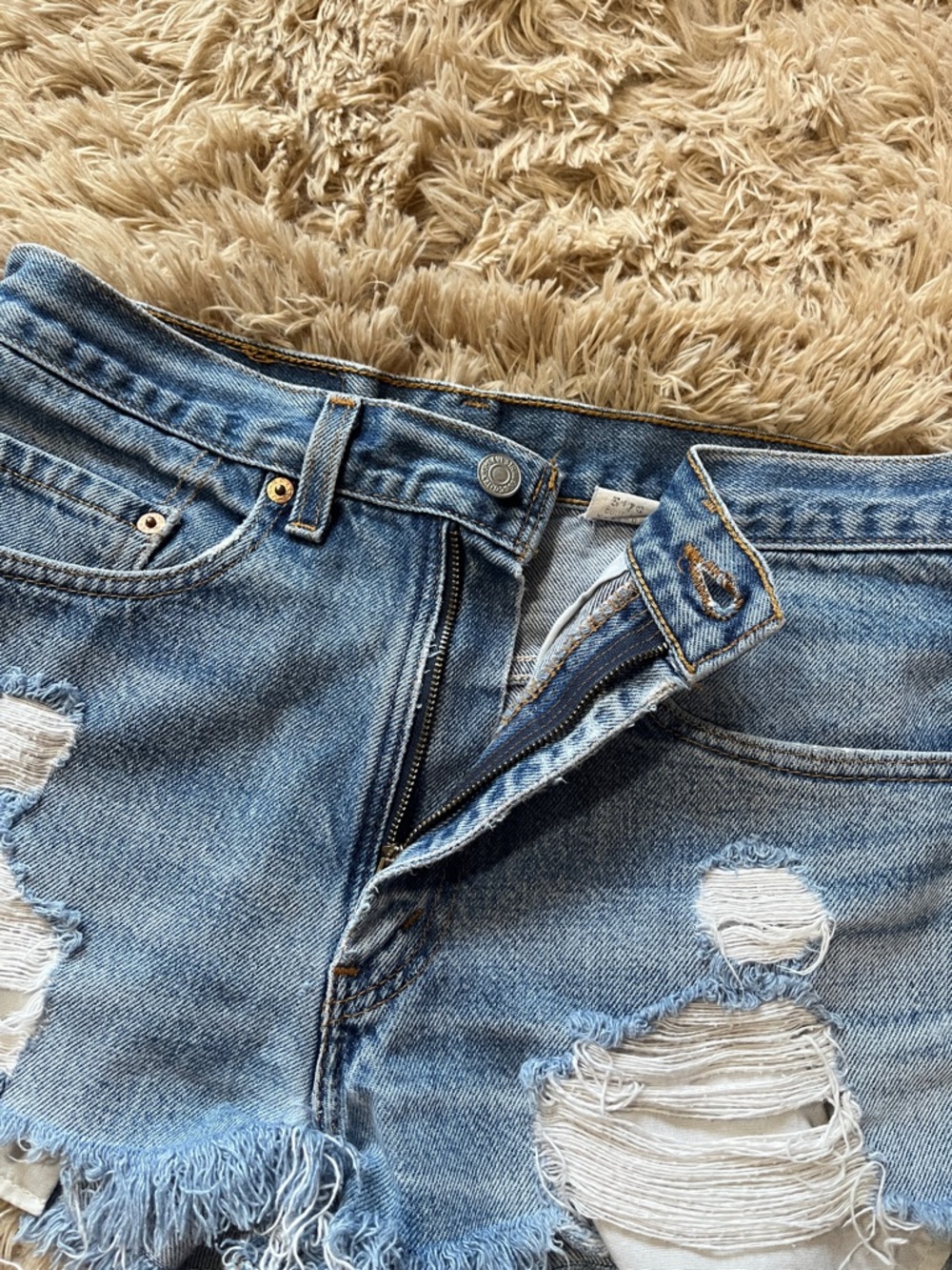 Vintage Levis Cut Off Shorts - Picture 3 of 4